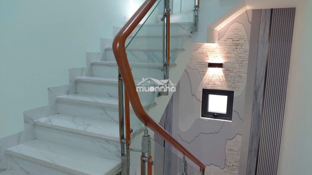 7 tỷ 68m2 đất, nhà 4 tầng, 4 phòng 5 wc có đủ nội thất, hoàn công đủ - 3