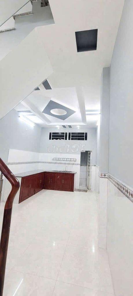 10tr cho thuê nhà nguyên căn 
387 phạm hữu lầu phước kiển nhà bè - 3