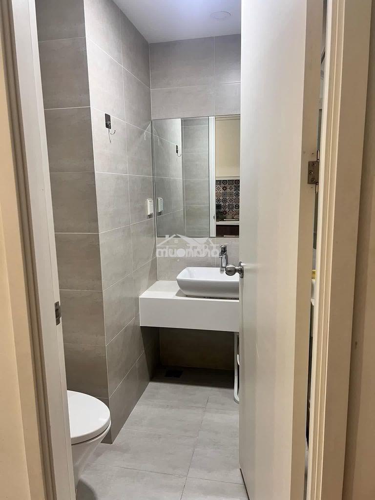 Cần cho thuê căn hộ officetel central premium, q.8