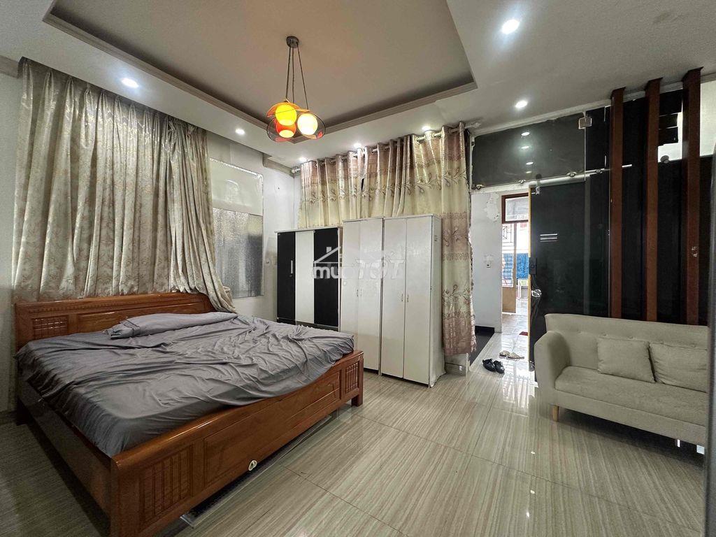 Cho thuê căn 1pn-2pn hơn 120m2 , phòng bếp riêng, ban công sân vương - 2