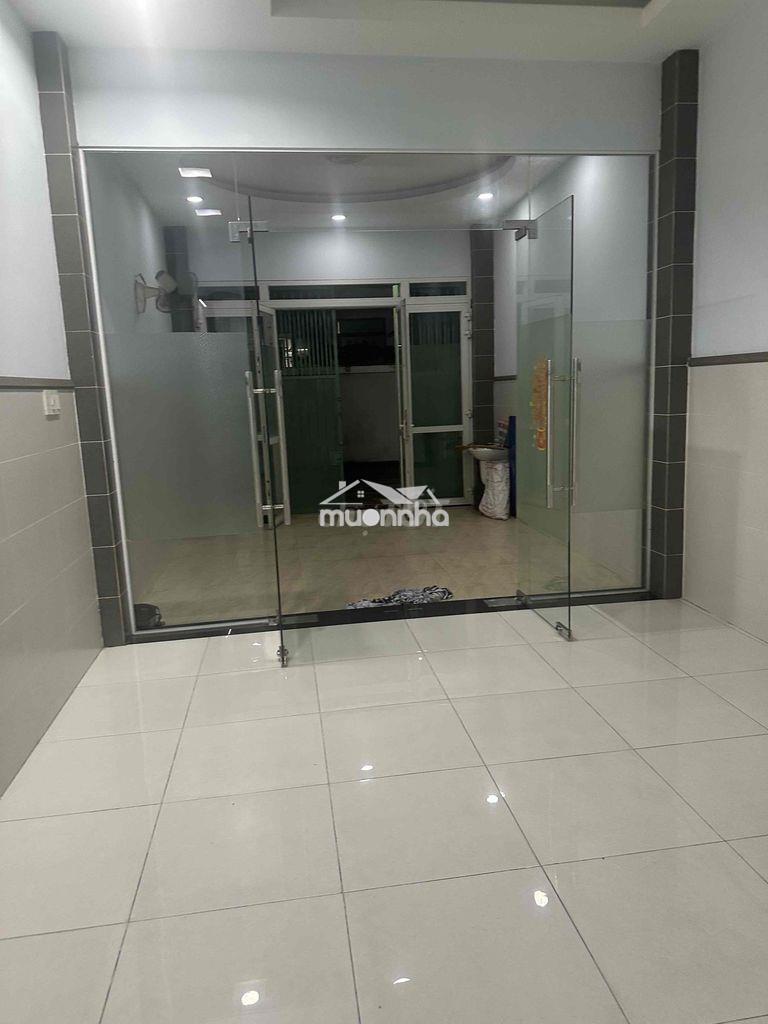 Cho thuê nhà  chợ phú định