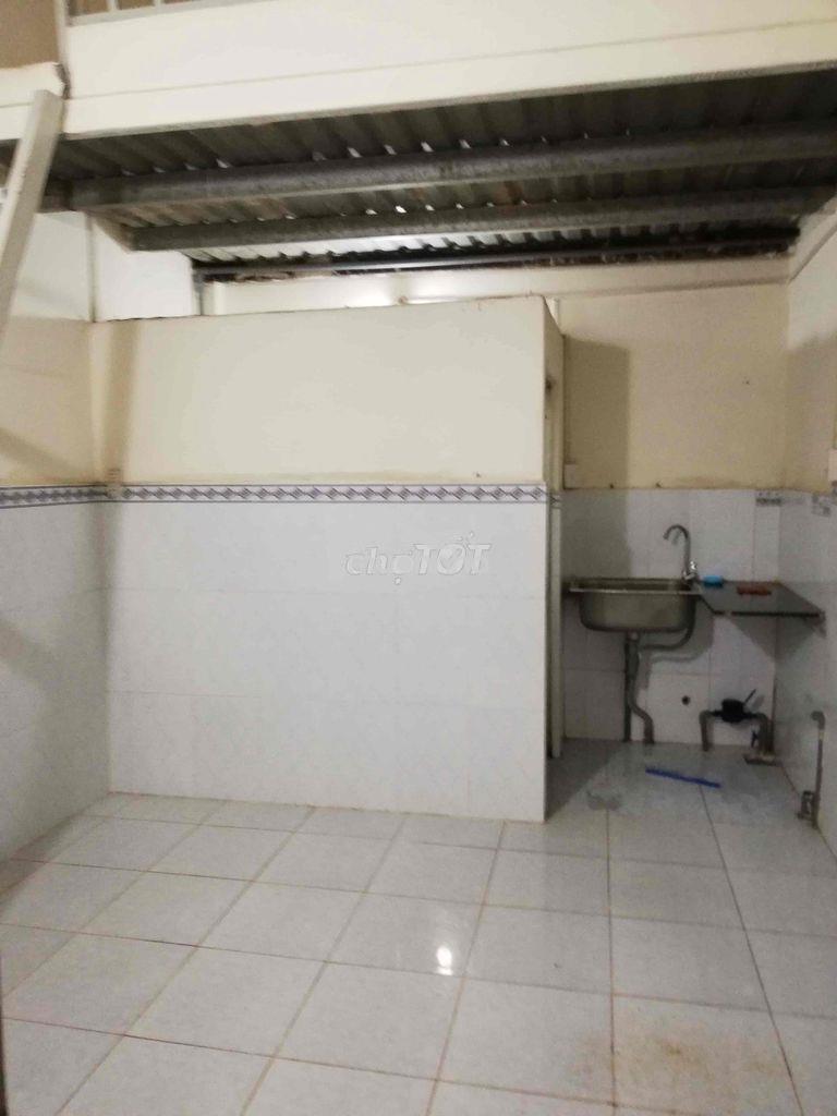 Phòng rộng rãi, thoáng mát, sạch sẽ - 2