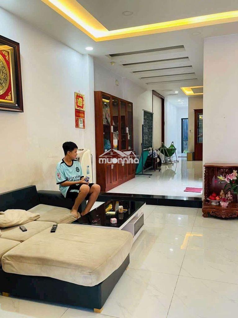 Cho thuê nhà gần trường học đông chiêu dt 150m phun nội thất  - 2