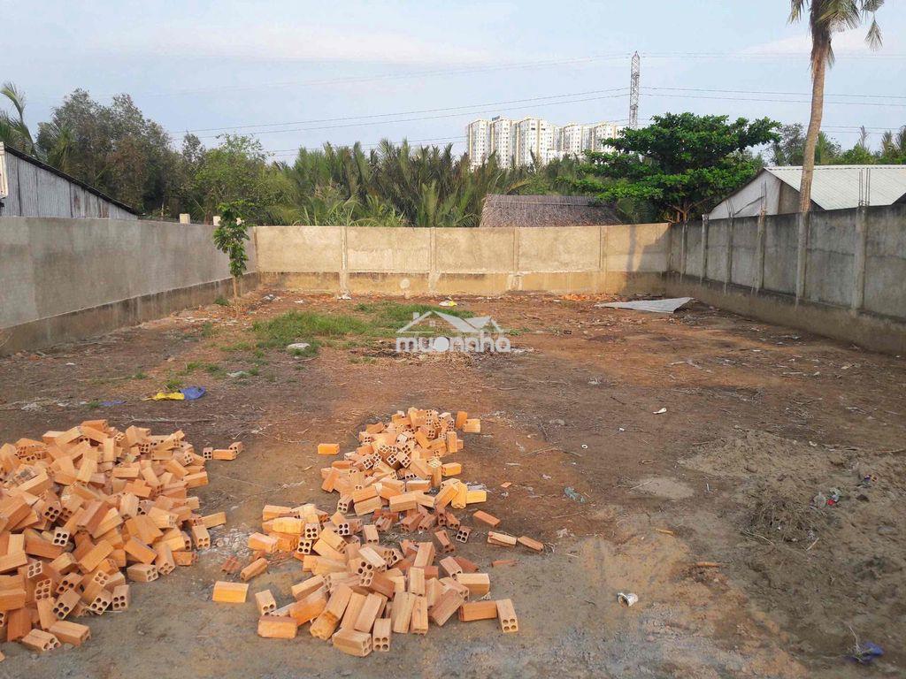 Cho thuê đất dài hạn phù họp làm kho bãi- gara xe. - 2