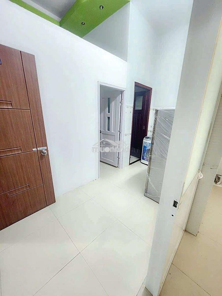 Phòng chdv full nội thất gồm 2pn có cửa sổ,bếp nấu ăn