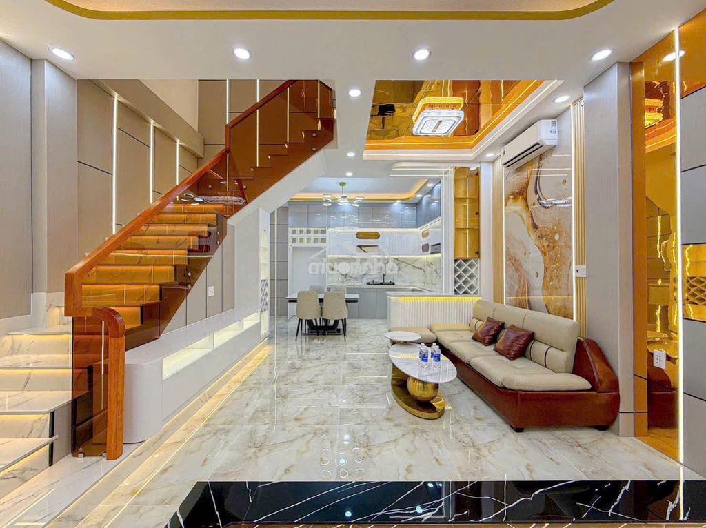 Nhà 3 tầng - cạnh phú mỹ hưng - xe hơi trong nhà - 57m2 - nhỉnh 9 tỉ - 2