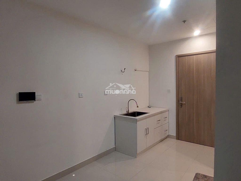 Cho thuê căn studio logia ngoài rộng rãi chỉ 5 triệu nội thất cơ bản - 3