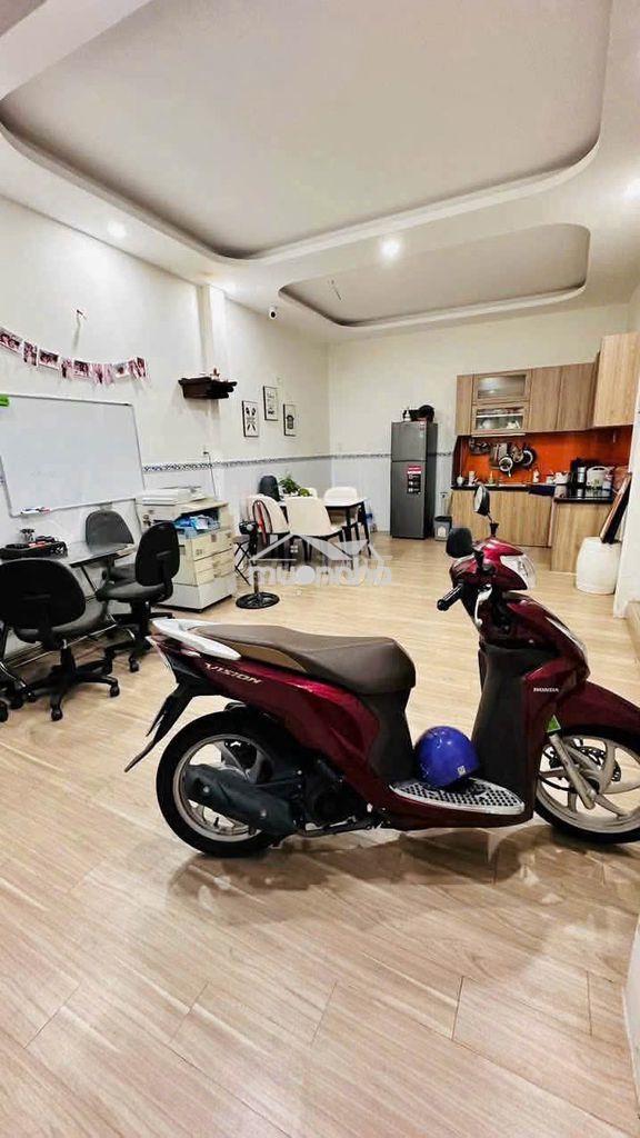Cho thuê nhà đường cách mạng - p phú thọ hoà ( mới) : 5 x 10 m đúc tấm - 3