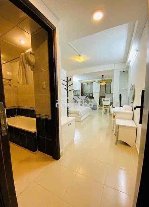 Sang nhượng chdv,lê thánh tôn,,phường bến nghé, quận 1(10pn,11 wc)
