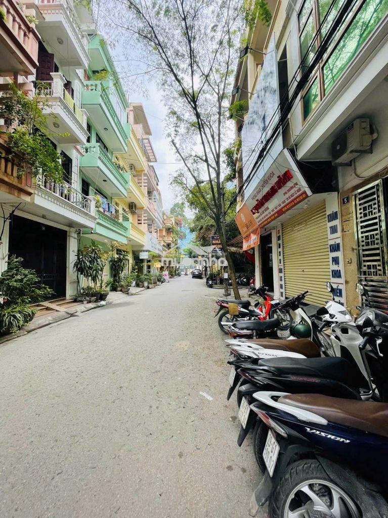 Cho thuê nhà ngõ 125 trung kính,  diện tích 55m2 x 6 tầng có thang máy - 4