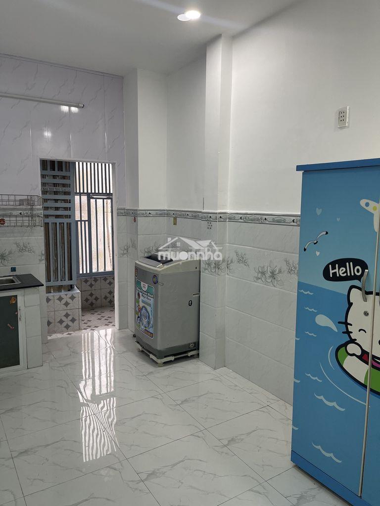 Phòng trống vào ở ngày quận 8 gần cầu nguyễn tri phương