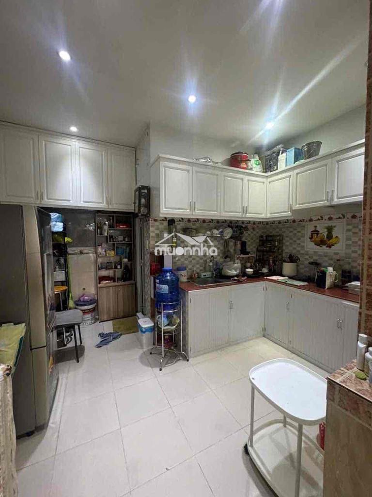 Hẻm 3m đường lê liễu. dt: 4 x9m nhà 1 lầu mới vào ở liền