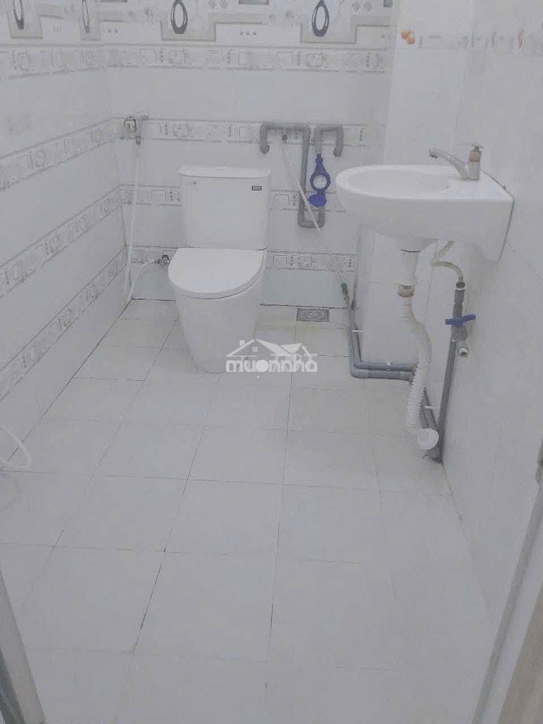 Phòng trọ yên tĩnh 78m2 sẵn máy lạnh - 2