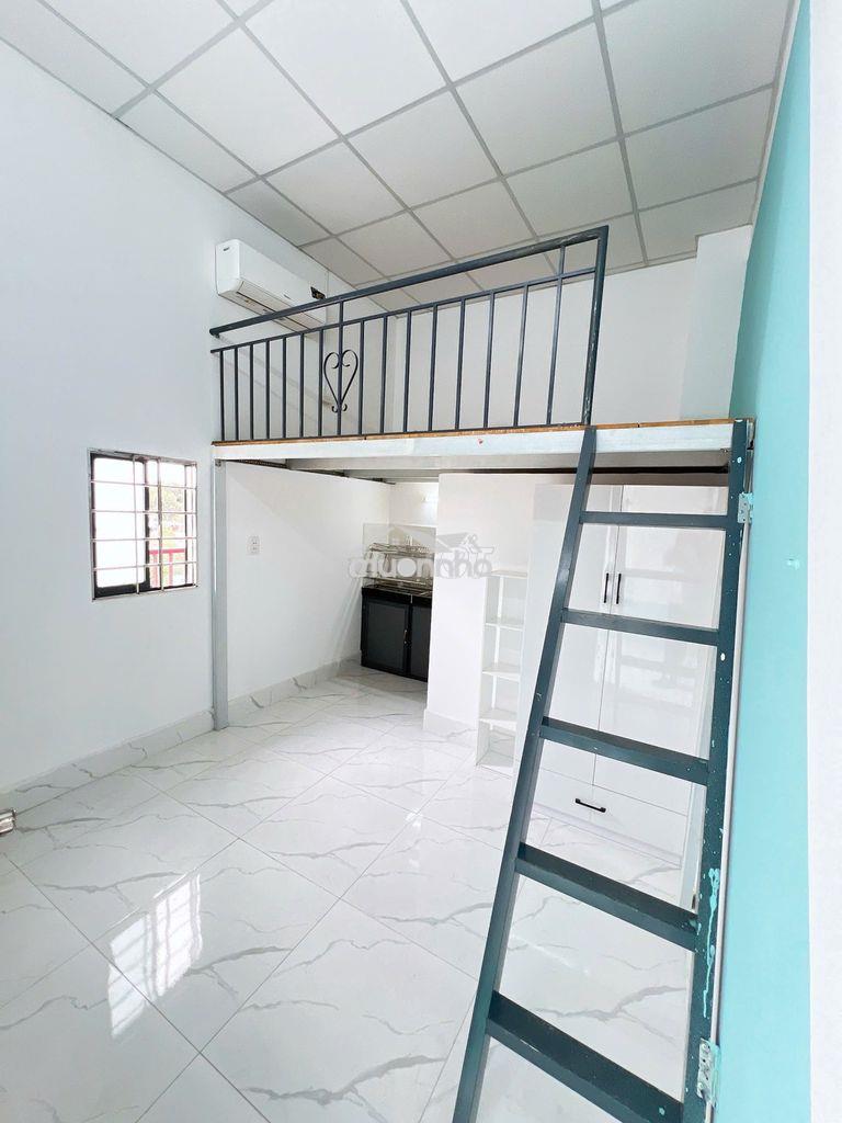Căn hộ gác - ban công, đại học văn lang, đặng thùy trâm, bình thạnh