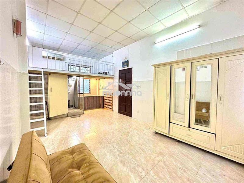 Duplex full nội thất siêu rộng 40m2 ngay vòng xoay dân chủ - q3