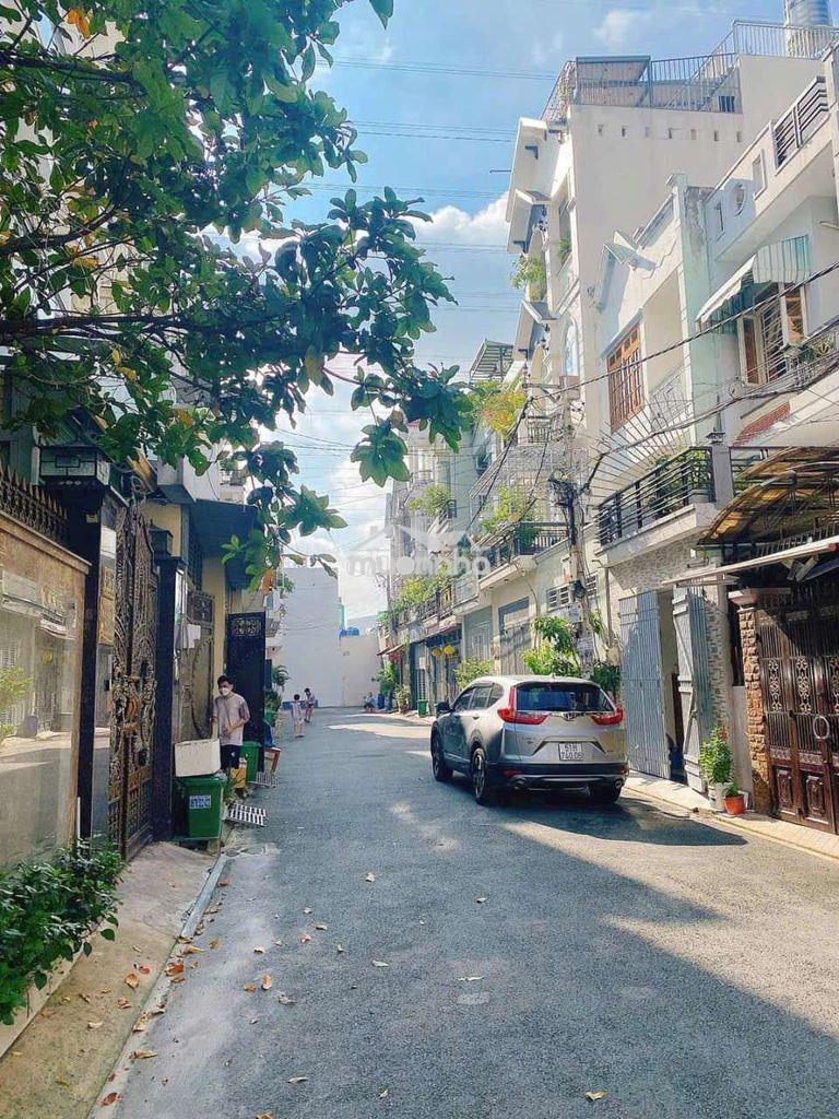 Cho thuê nhà giá rẻ - hẻm 10m ô tô để trong nhà - 3