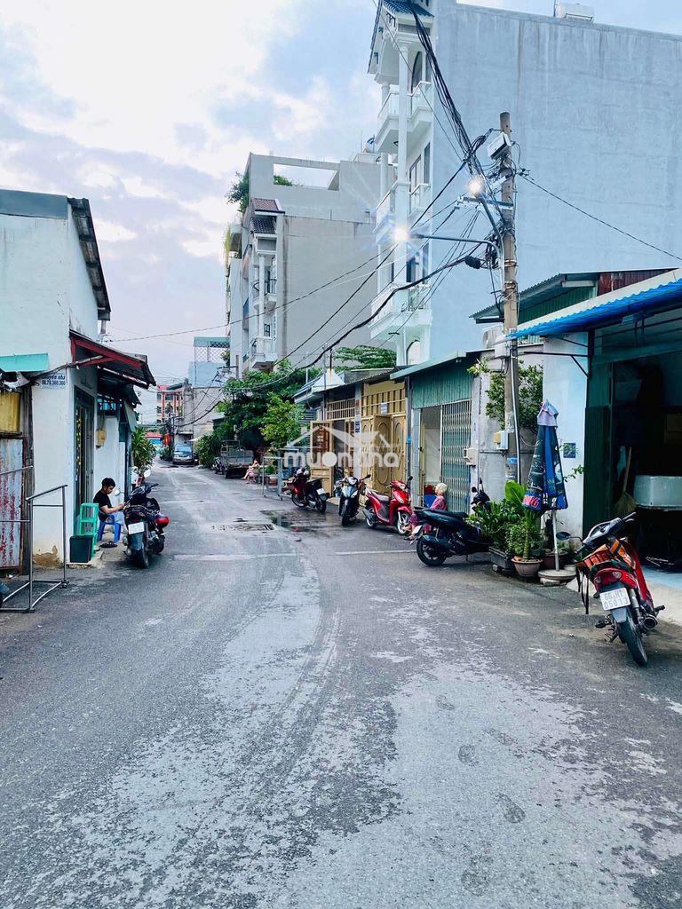 Nhà hẻm xe hơi thông buôn bán lê đức thọ 4x20m cấp 4 mới tinh