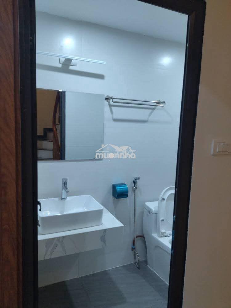 Chính chủ cho thuê nhà 5 tầng, nội thất đầy đủ - 3