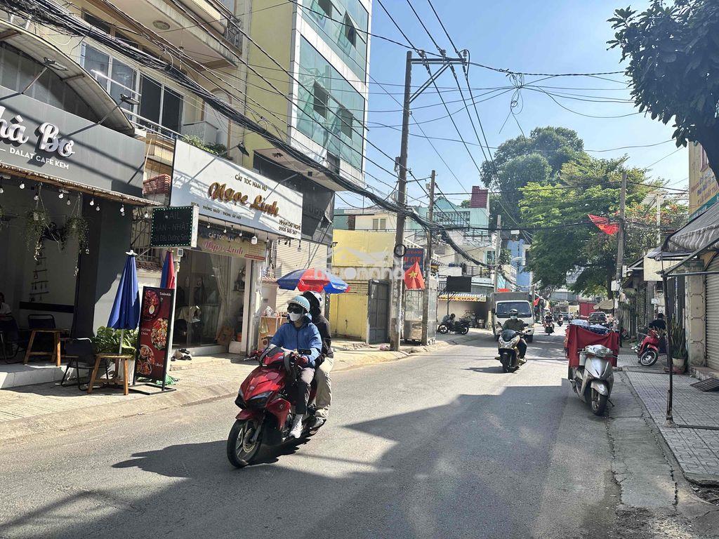 Bán nhà hxh 317/ thống nhất -f11, dt 4x18m, 5 lầu, hh1% - 4