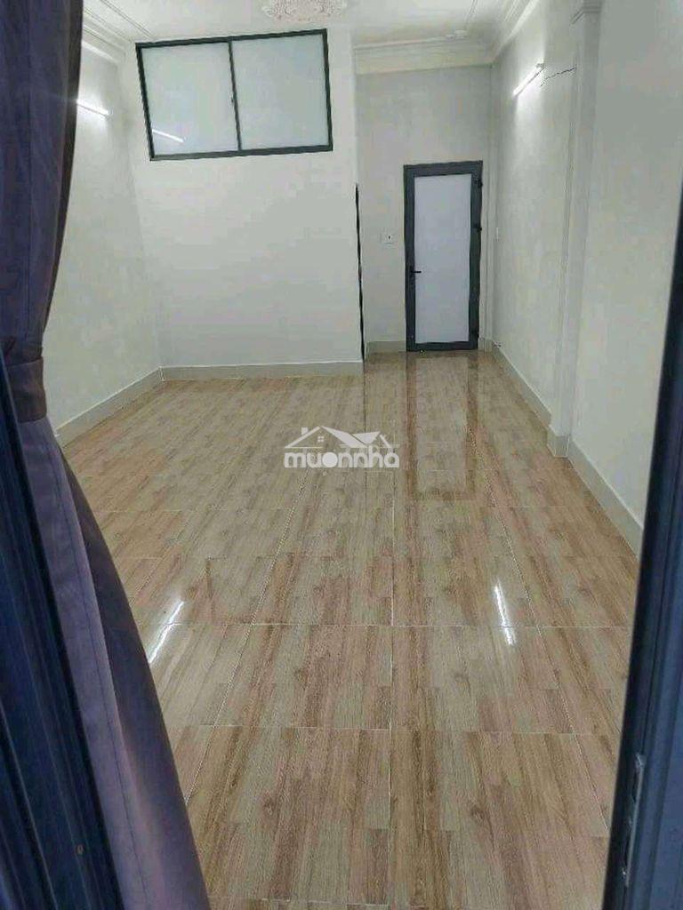 Phòng 40m2 ban công máy lạnh đường hoàng hoa thám p.12 tân bình  - 3