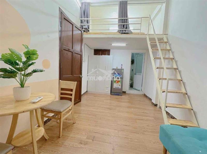 Phòng 50m2_vạn hạnh mall_duplex_ ban công