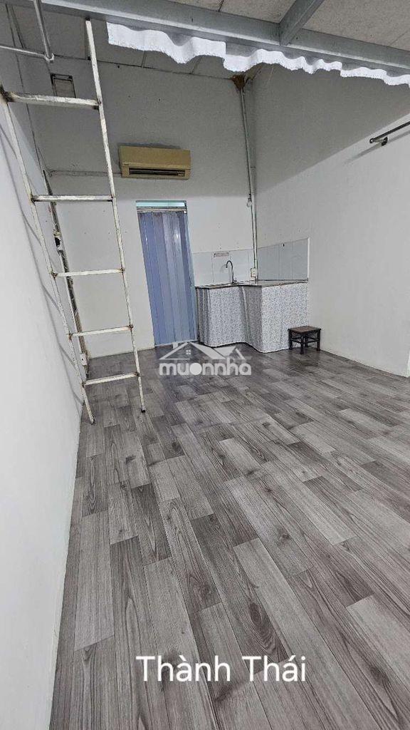 Phòng trọ có máy lạnh giờ tự do - 3trieu - 2