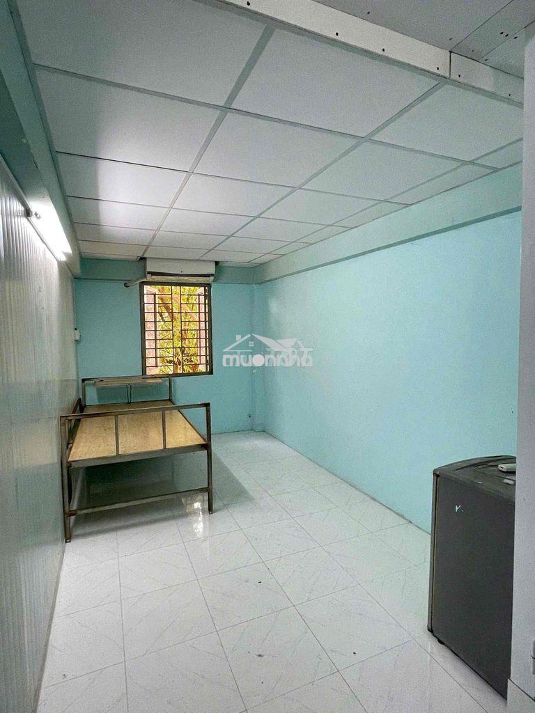 Ngay sau lưng gigamall phạm văn đồng - 4