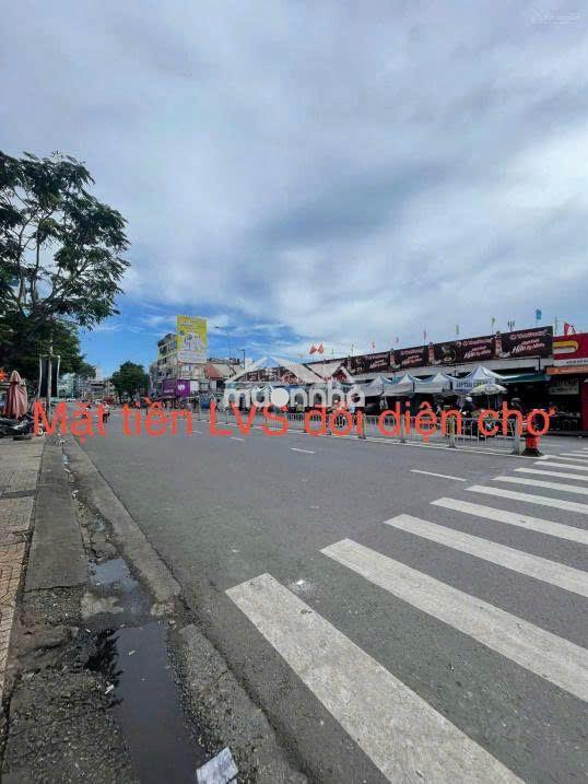Cần bán nhà 284/28 lê văn sỹ . dt: 4 x 25m, 2 tầng , hẻm thông 1 soẹt