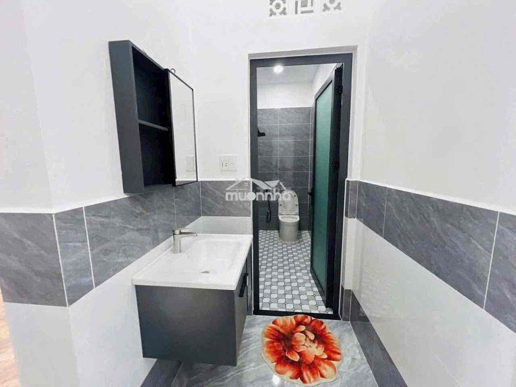 Nhà lầu ngay chợ - 3