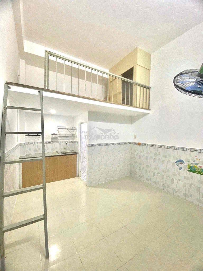Phòng trọ sinh viên có gác tại lê trọng tấn, bình tân , giá chỉ 2tr9