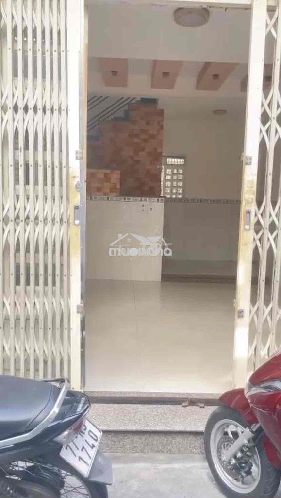 Nhà 1 trệt 2 lầu 85m2 hẻm cmt8