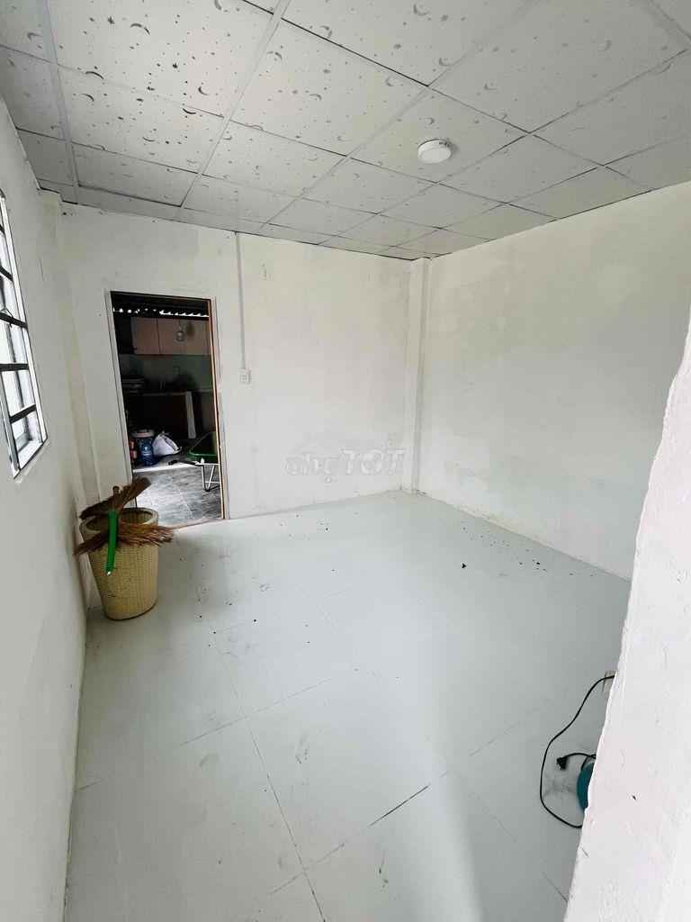 Còn trống căn 2pn, 1 bếp, 1wc dt 36m2 gần bệnh viện hoàn mỹ thủ đức - 3