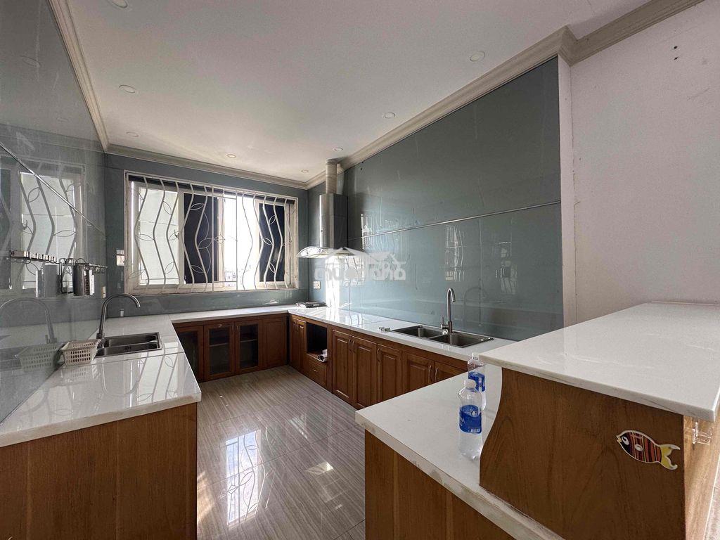Cho thuê căn 1pn-2pn hơn 120m2 , phòng bếp riêng, ban công sân vương - 3
