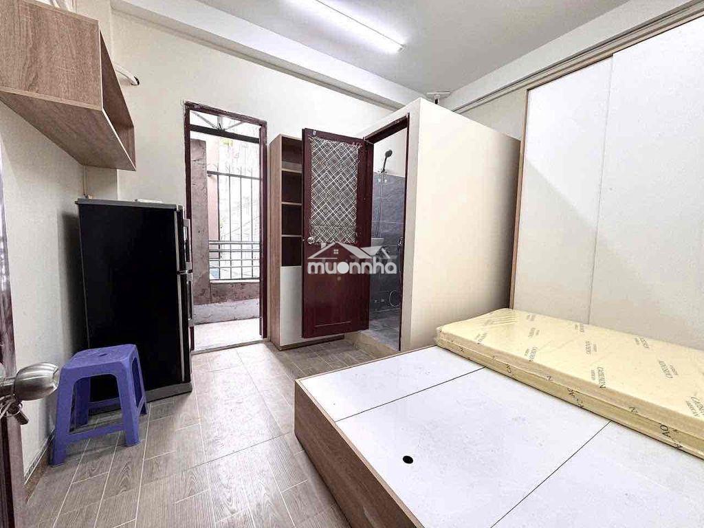 Phòng ban công thoáng siu hạt dẻ ngay cầu chà và - 2