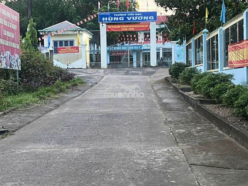 Bán lô đất ở tại nông thôn,dân cư đông đúc,cách qlo 20 khoảng 800m