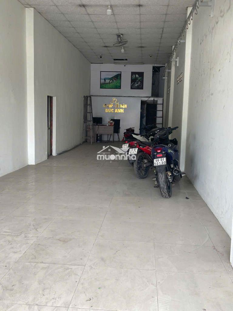 Mb kinh doanh , hoặc làm vp, 80m2. giá 7tr/ tháng - 2