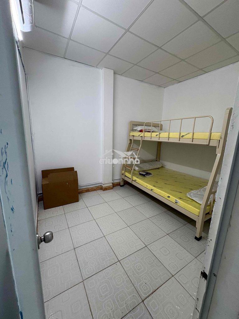Cho thuê phòng tại cmt8 phuong hoa hung (giáp quận 1, 3