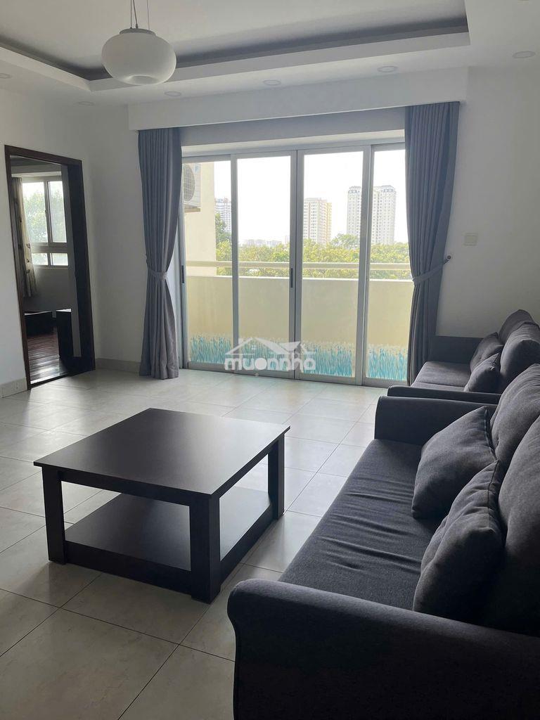 Cần cho thuê căn hộ hùng vương plaza, 2pn, đầy đủ nội thất, nhà đẹp