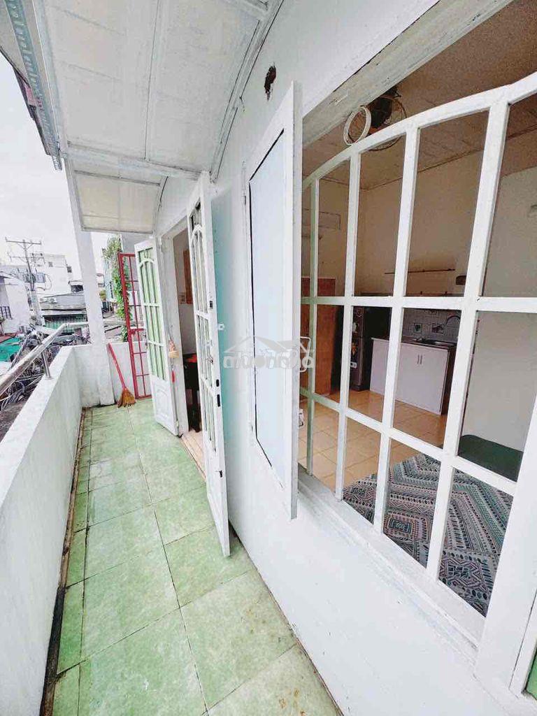 Studio ban công - full nội thất - cách đh tdt 1km - 3