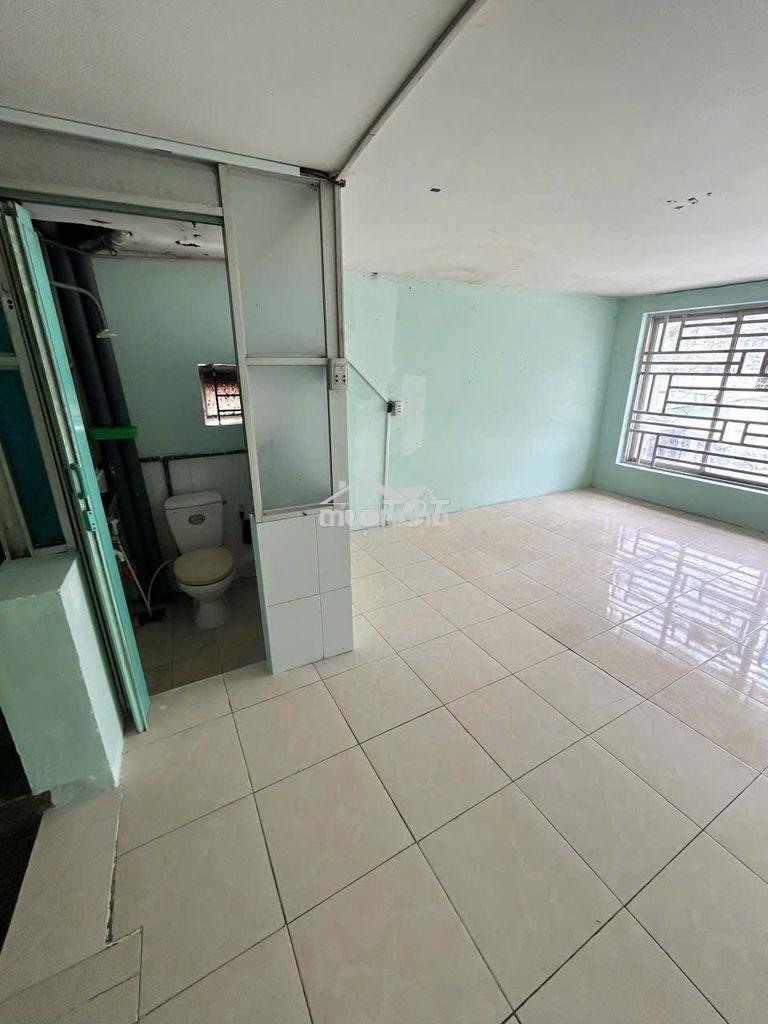 Hẻm nhựa thông 7m tân kỳ tân quý quận bình tân 4 x 10 trệt, 2 lầu/ 3pn - 3