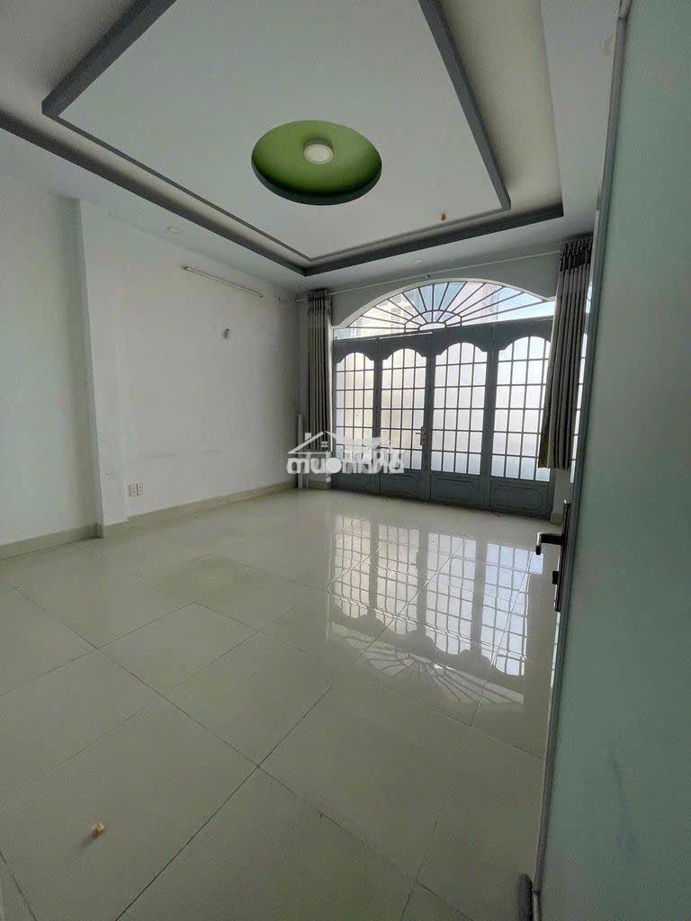 Cho thuê nhà đường tân hương: 4,5 x 18 m đúc 3,5 lầu 4 pn, 4 wc - 2