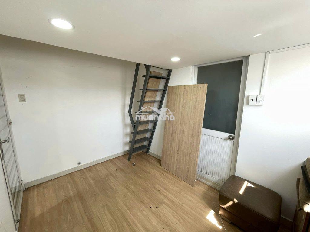Cần cho thuê phòng quận 10 hồ thị kỷ . giá 4.200.000vnd - 2
