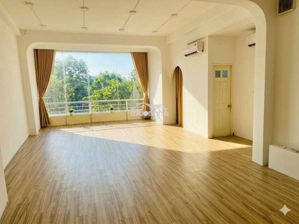 Cho thuê lầu 4 mặt tiền đường cộng hòa- view siêu đẹp, giá rẻ bất ngờ - 3