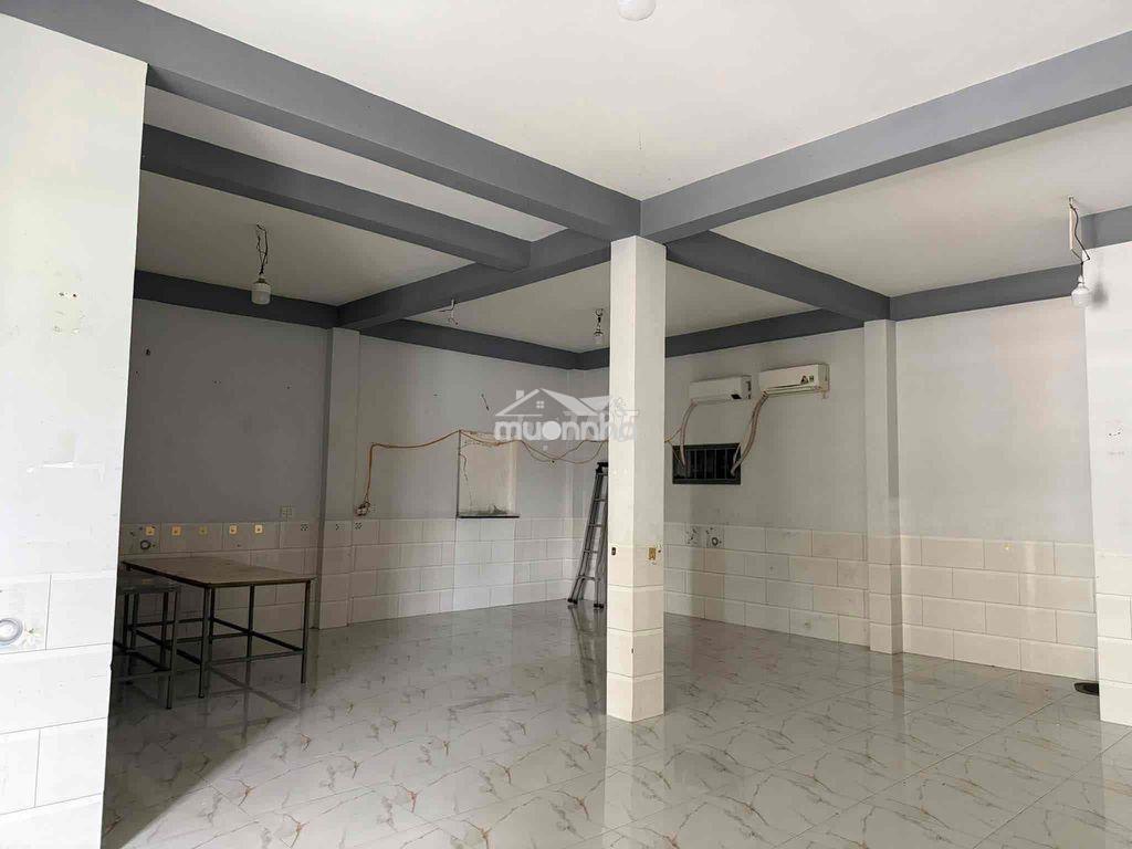 Cho thuê nhà rộng rãi trống suốt 1/ ngắn đường vĩnh lộc có điện 3 pha - 2