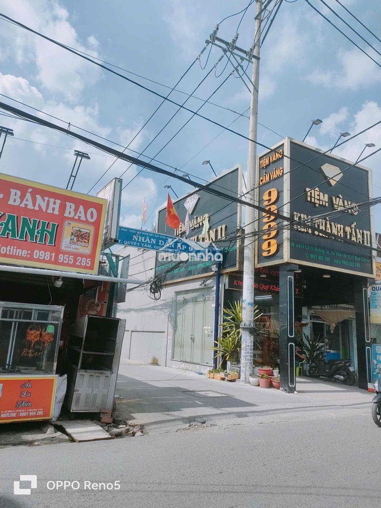 Cho thuê kho 6tr/th dt:5x20 ( có điện 3fa)  1/ đường 1a ấp 1 vĩnh lộc - 3