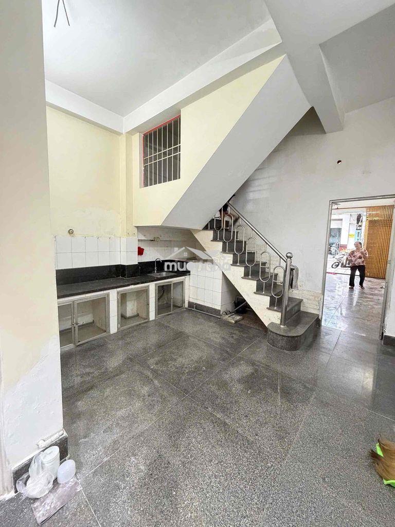 Nhà 3 phòng trục chính hẻm 30/4 - 3