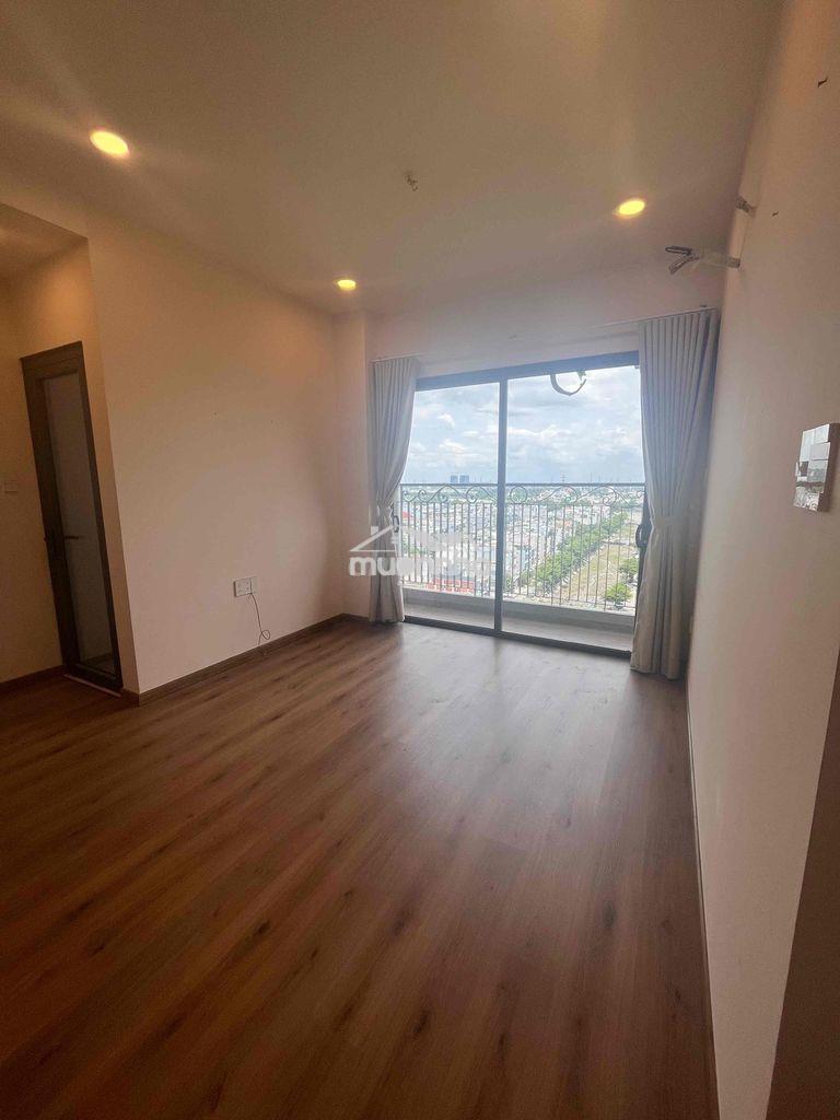 Cho thuê căn hộ 2 phòng, bancong, có máy lạnh tại quận 7 - 4