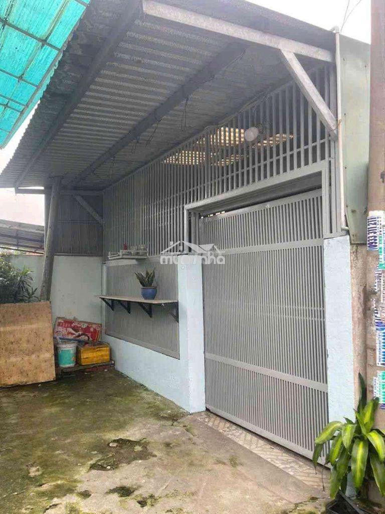 Chủ ngộp bank , cần bán căn nhà cấp 4 , hóc môn . 100m2 , 2.7 tỷ tl . - 2