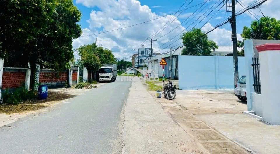 Mặt tiền nhựa tân thông hội - 200m2 thổ cư chủ gửi giá ngộp - 3