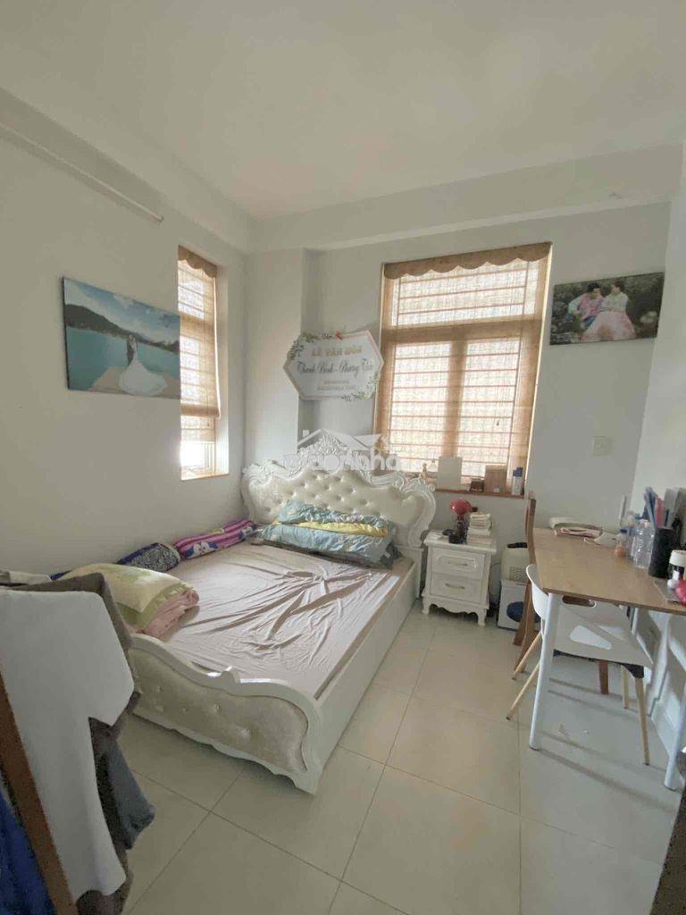 Cần bán chcc nhất lan c,d , shr  2tỷ 500 -  72m2 gặp trâm - 2